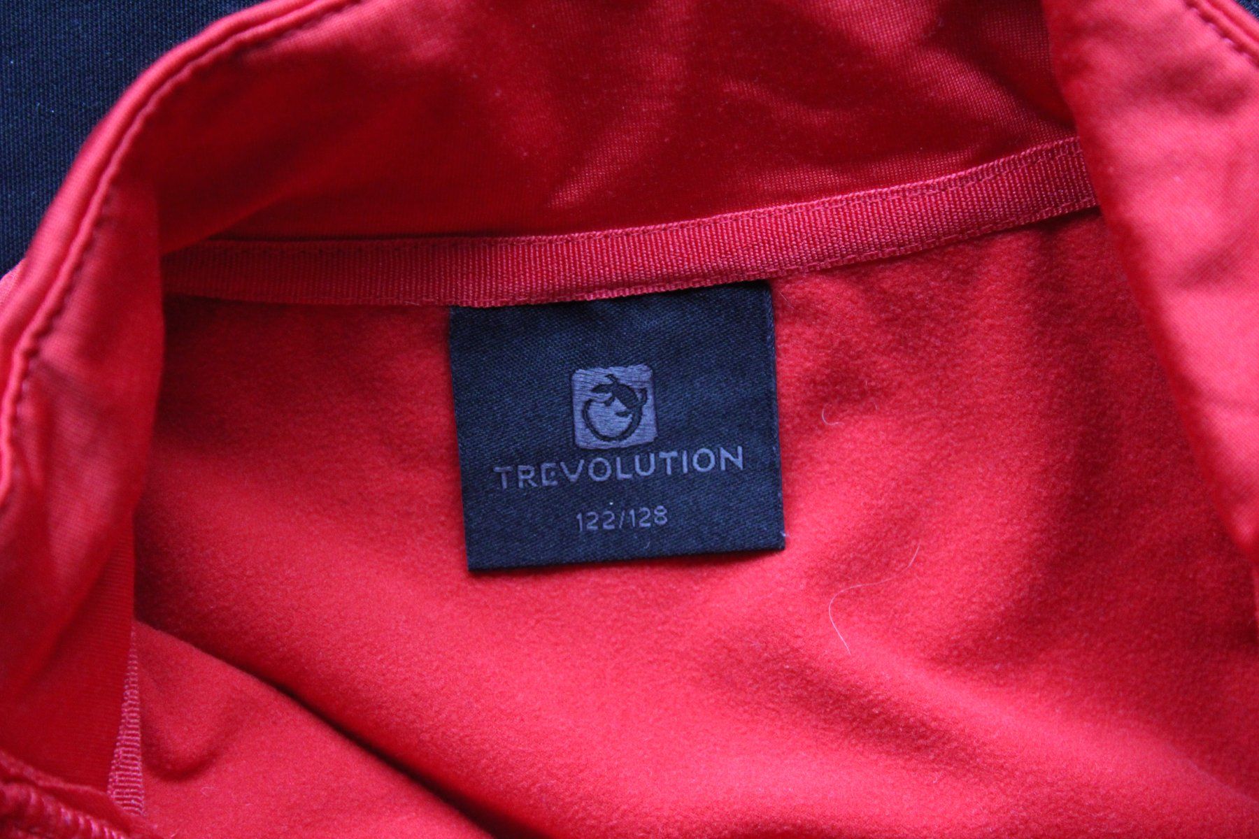 Lotti & Set di vestiti: Skipulli / Midlayer und Kappen 122/128 Trevolution Nike – Usato da Walliswil-Nbipp venduto da Speer516 6