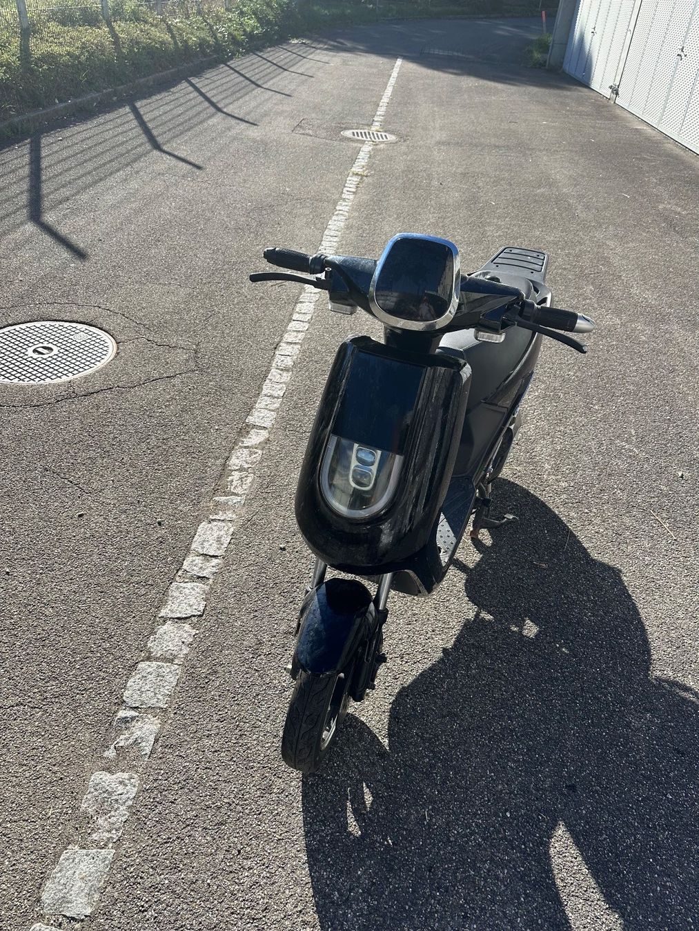 Veicoli elettrici: Elektroroller E-Scooter – Difettoso da Liestal venduto da FuV01 1