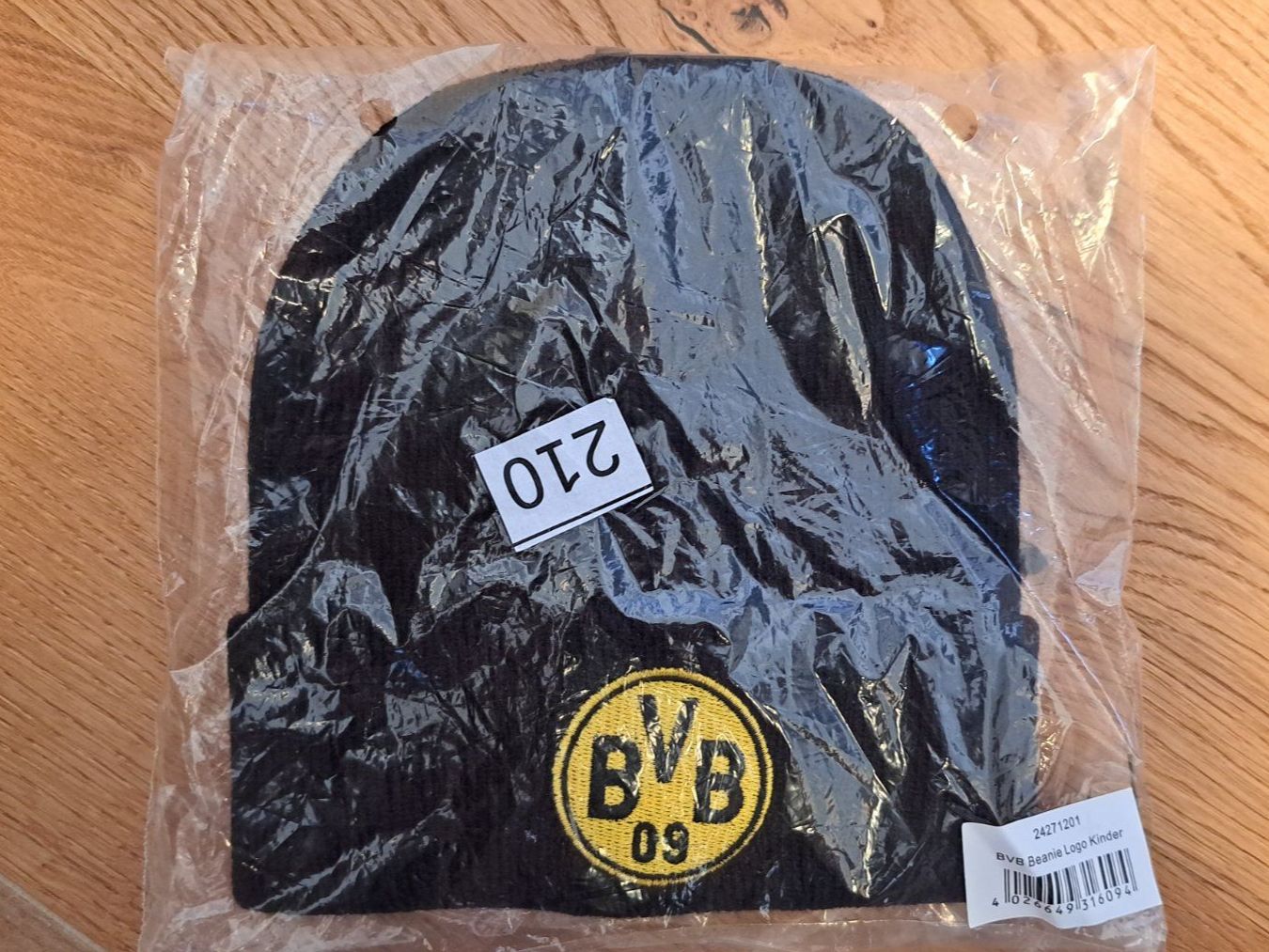 BVB Autres vêtements garçon: BVB Beanie Kinder (schwarz mit Logo) – D'occasion à Erlinsbach par carolinalexia