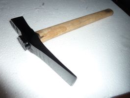 Marteau à pierre