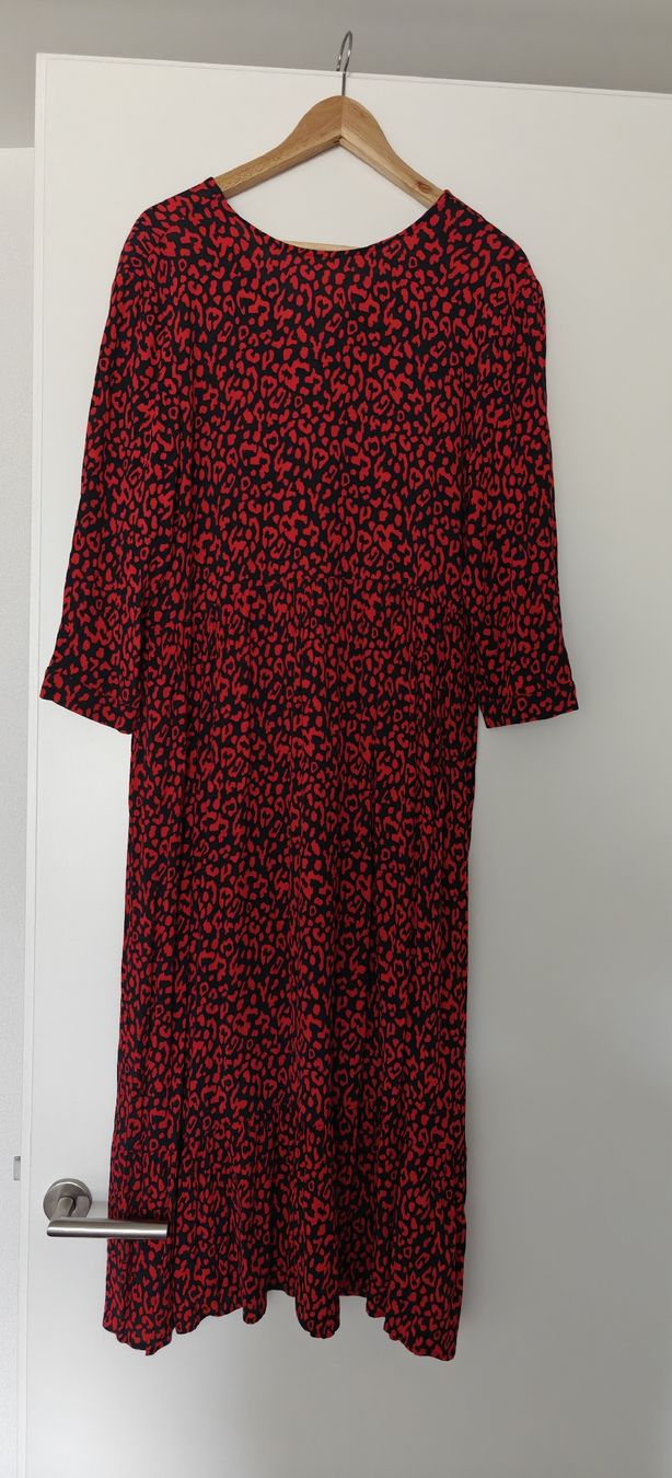 Zara Kleider: Tolles Midikleid – Neu (gemäss Beschreibung) aus Lyssach von swordfishli 1