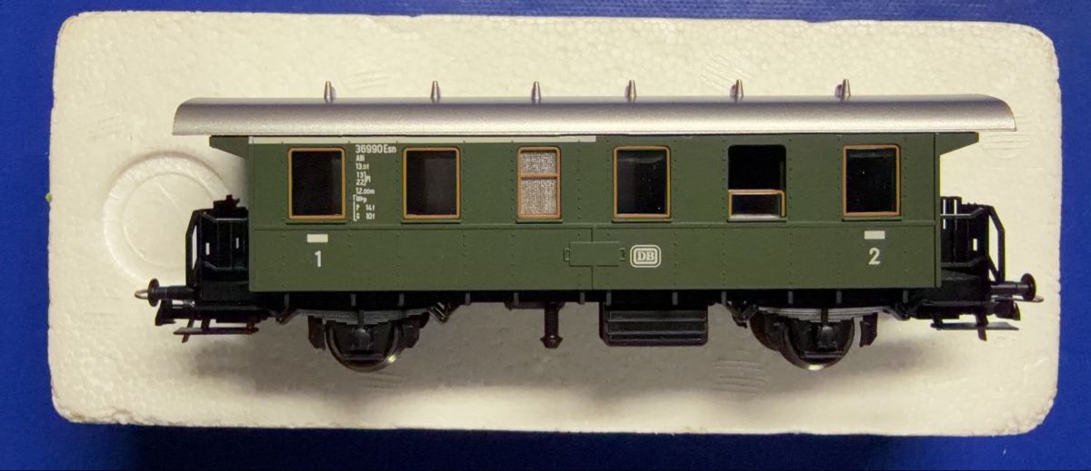 Roco Modelleisenbahnen: Personenwagen 36990 DB 1 Kl. – Neu (gemäss Beschreibung) aus Frick von Freddoo93 1