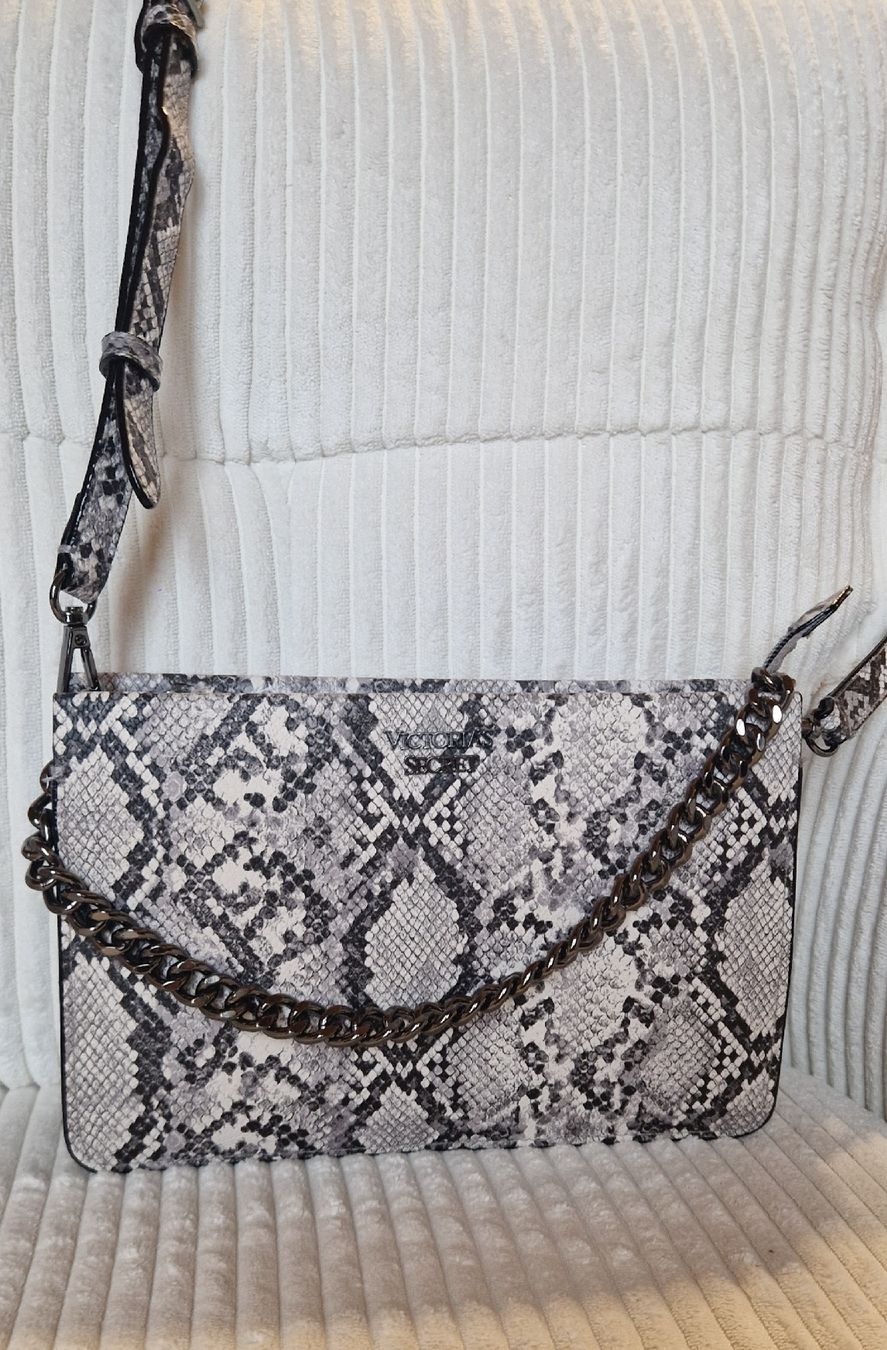 Victoria's Secret Borse da donna: Victoria's Secret Tasche – Nuovo (secondo la descrizione) da Embrach venduto da Angela_sells 1