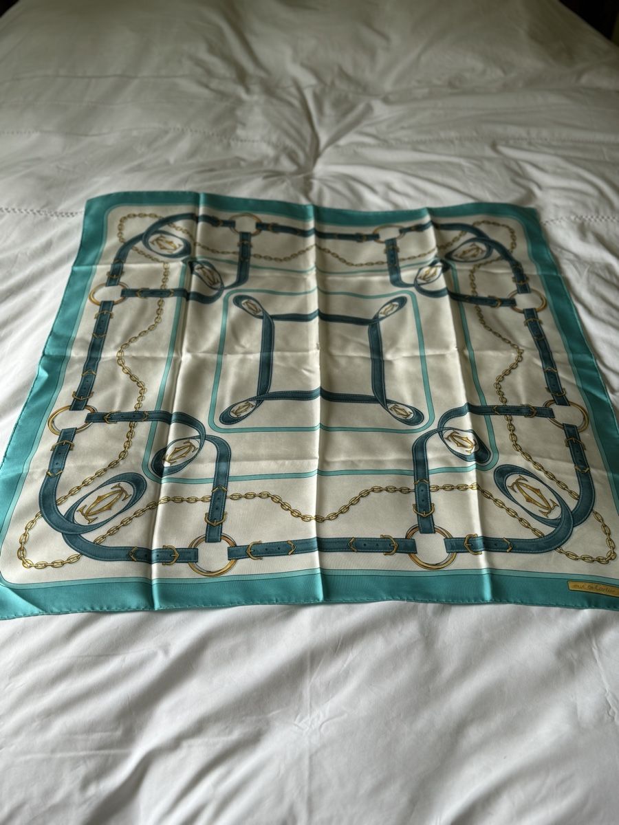 Cartier Foulard & Sciarpe: Seidenfoulard Cartier – Usato da Arosa venduto da car_mh2c 3
