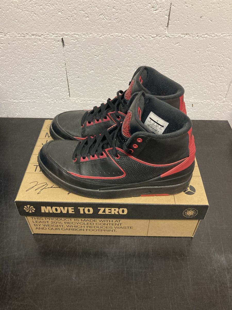 Jordan Herrenschuhe: Air Jordan 2 Alternate 87 – Gebraucht aus Granges-Paccot von Ruutu