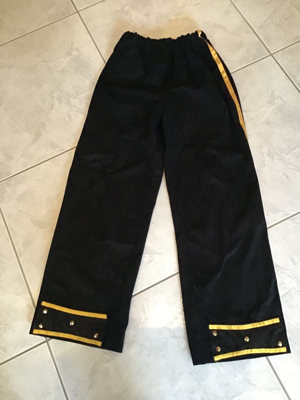 Costumes: Fasnachtskostüm (3-teilig) – D'occasion à Kriens par Linka 2