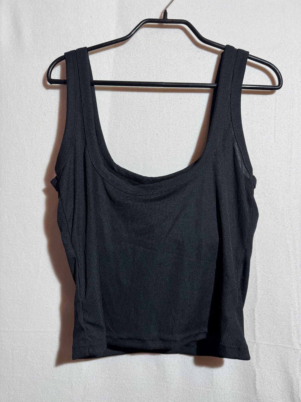 Top: Schwarzes Basic mit Cups Gr. L – Nuovo (secondo la descrizione) da Grosswangen venduto da SALE_SALE_SALE 4