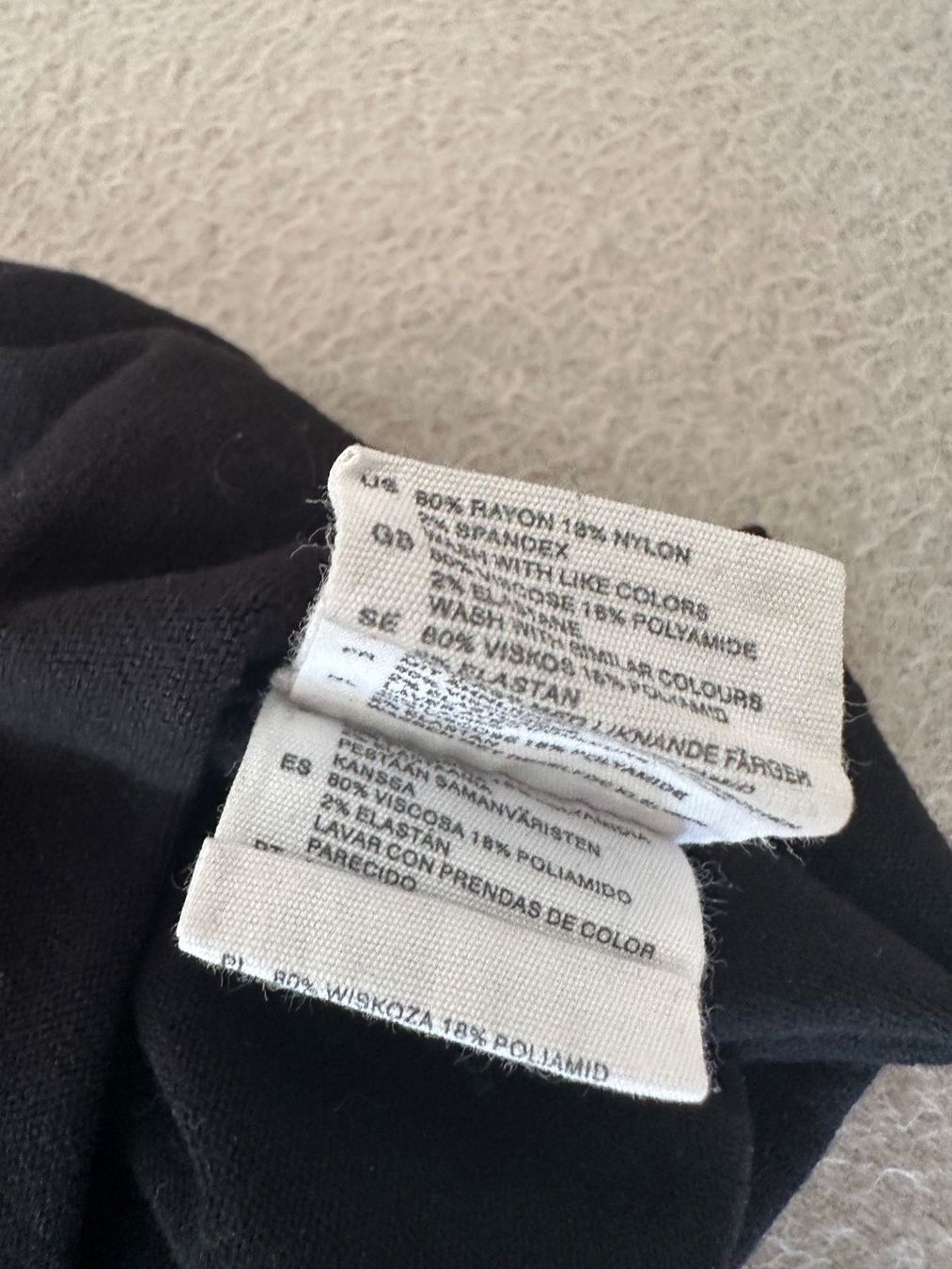 H&M Tops: 🟢 pull col roulé sans manche vintage année 2000 – D'occasion à Fribourg par Meta26 4