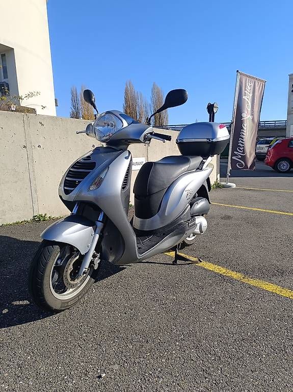 Honda Scooter: Scooter Honda ps125i – Usato da Echandens venduto da rap_n2xr 4