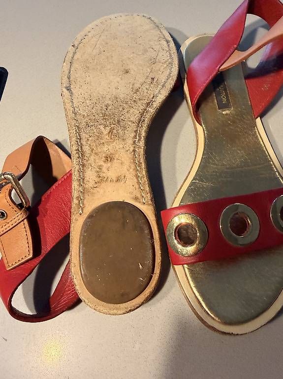 Damenschuhe: Orginal Louis Vuitton Sandale  – Gebraucht aus Zürich von rummelkind 1