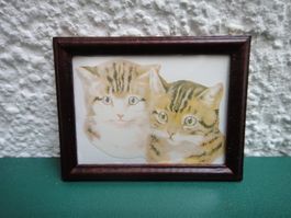 Puppenhauszubehör, Bild mit 2 Katzen