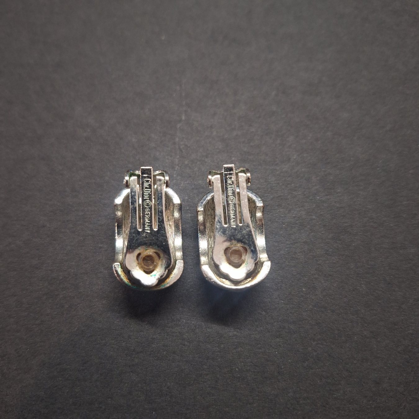 Dior Orecchini pendenti & Orecchini a lobo: Christian Dior Strass Drop Ohrringe/Clips – Usato da Kilchberg ZH venduto da mrmame 1