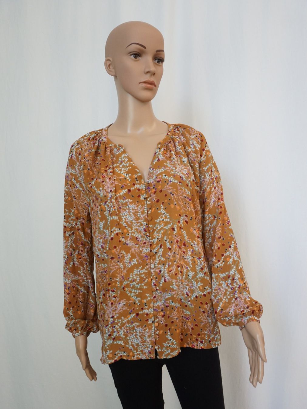 Camicette: Sommerbluse mit Blumenmuster Gr. S – Usato da Pratteln venduto da Restwert_Pratteln