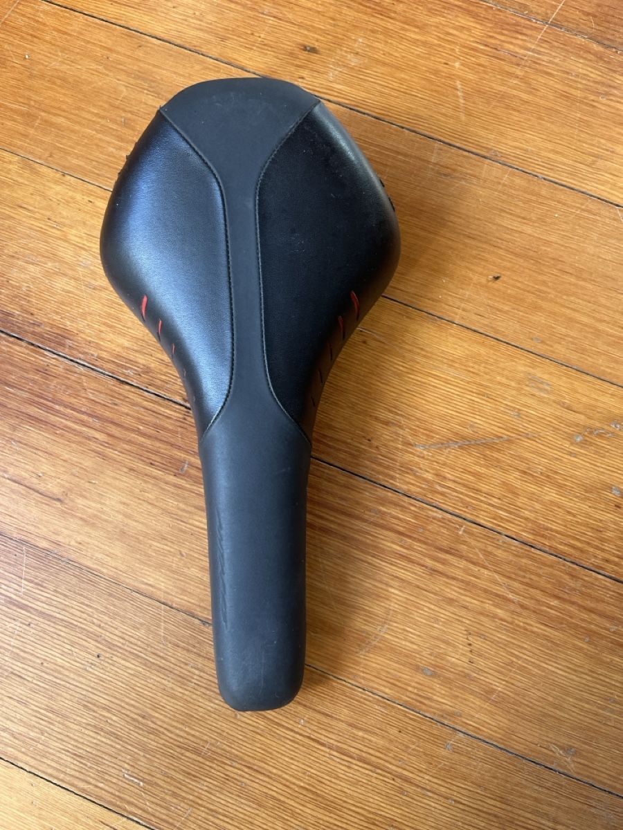 Fizik Pezzi di ricambio: Fahrradsattel – Usato da Schliern b. Köniz venduto da jan_j7td