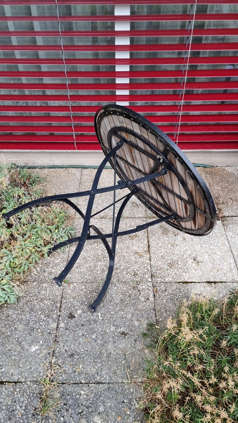 Garpa Tavoli: GARPA FONTENAY Teaktisch 90 cm – Usato da Twann venduto da MW51 2