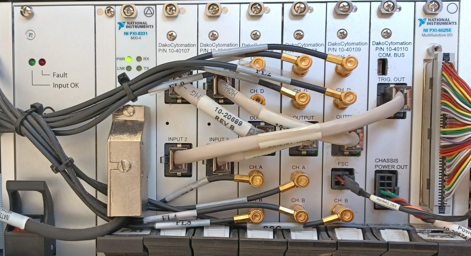 Laborzubehör: Beckman Coulter Cyan ADP Flow Cytometer – Defekt aus Niederdorf von LeptonAG_Labor 5