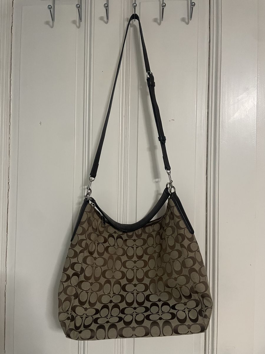 Coach Taschen für Damen: Authentic Coach Hobo Bag – Gebraucht aus Ecublens VD von cle_d8j8 1