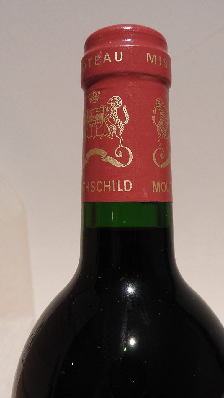 Mouton Rothschild Vino: Mouton Rothschild 1994 – Nuovo e nell'imballaggio originale da Siebnen venduto da Bluenight050189 2