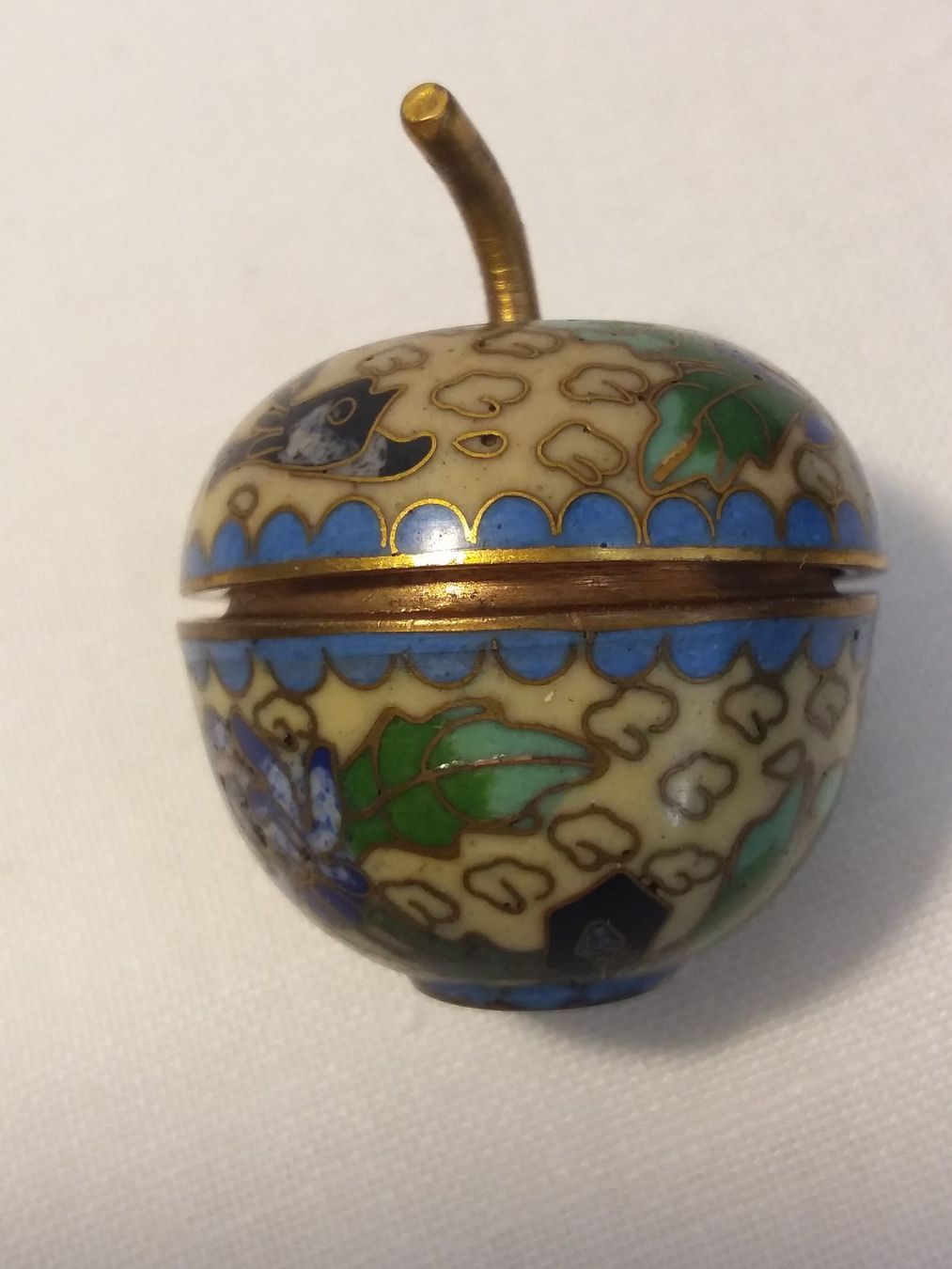 Skulpturen & Statuen: Cloisonné Apfel, alt, China – Gebraucht aus Zürich von SciTec 8
