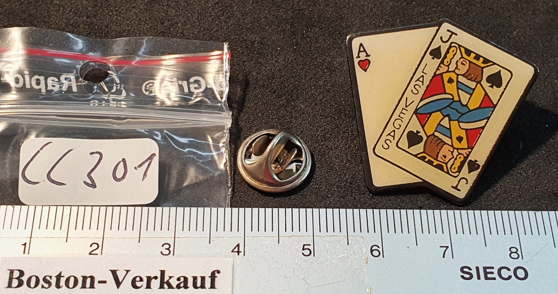 Placchette & Badge: CC301 - Pin Jass Jasskarten Jassen – Usato da Reinach BL venduto da Boston-Verkauf 1