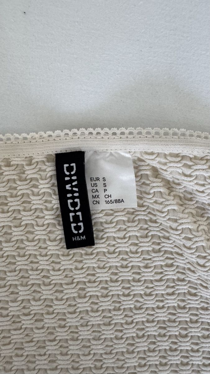 H&M Tops: Damen Top H&M Gr. 34 – Gebraucht aus Schaffhausen von Fixier 9