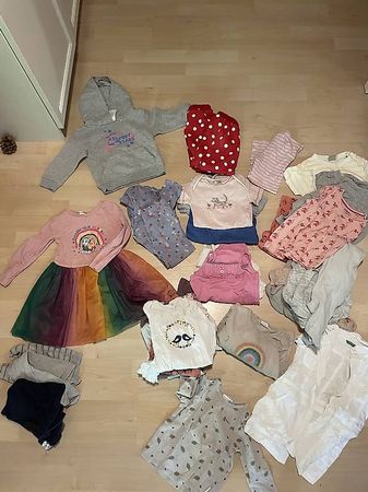 Kleiderpaket Grösse 86 / 92
