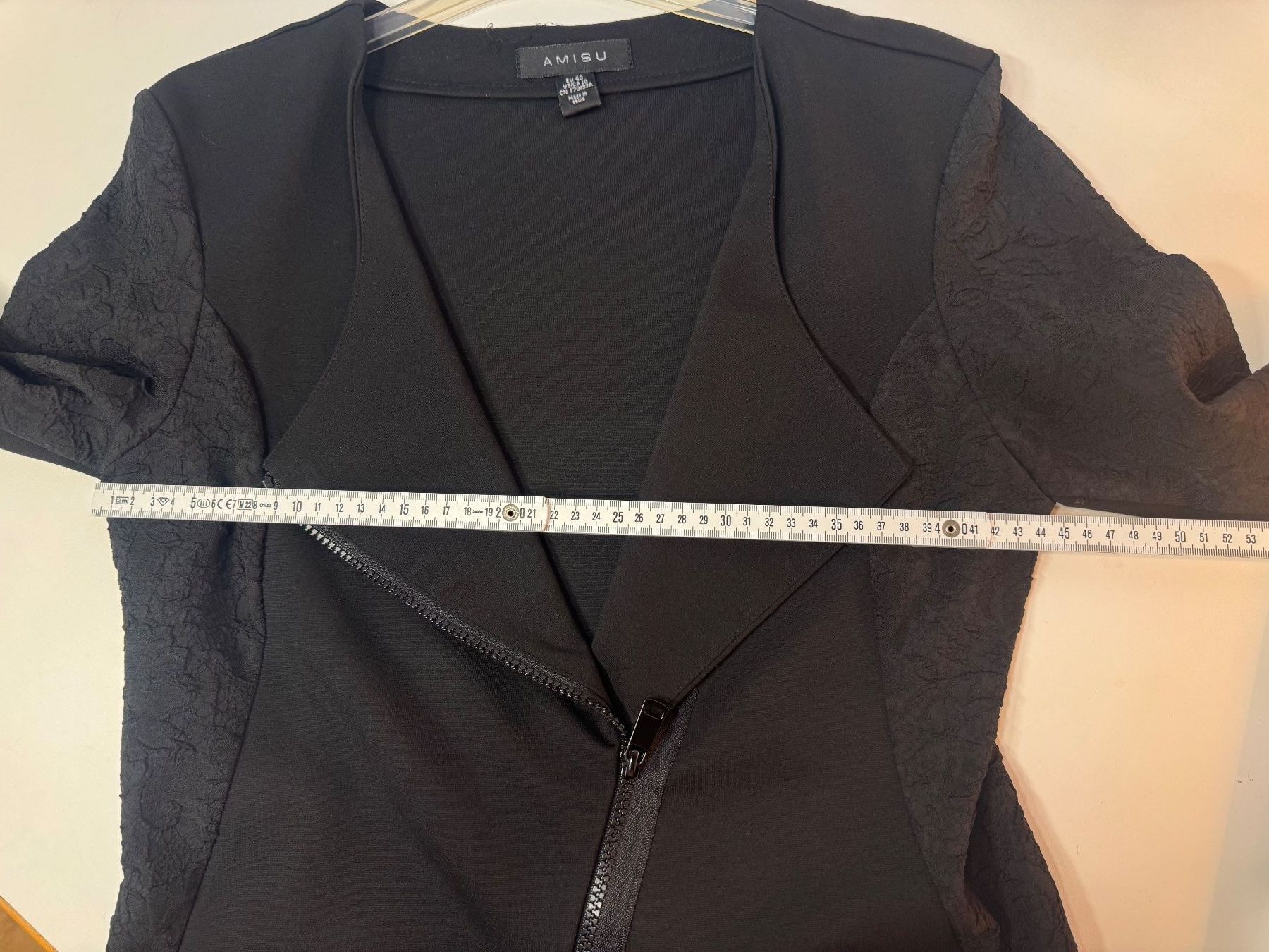 Giacche: Blazer schwarz AMISU Gr. 40 – Usato da Zäziwil venduto da blackpearl 2