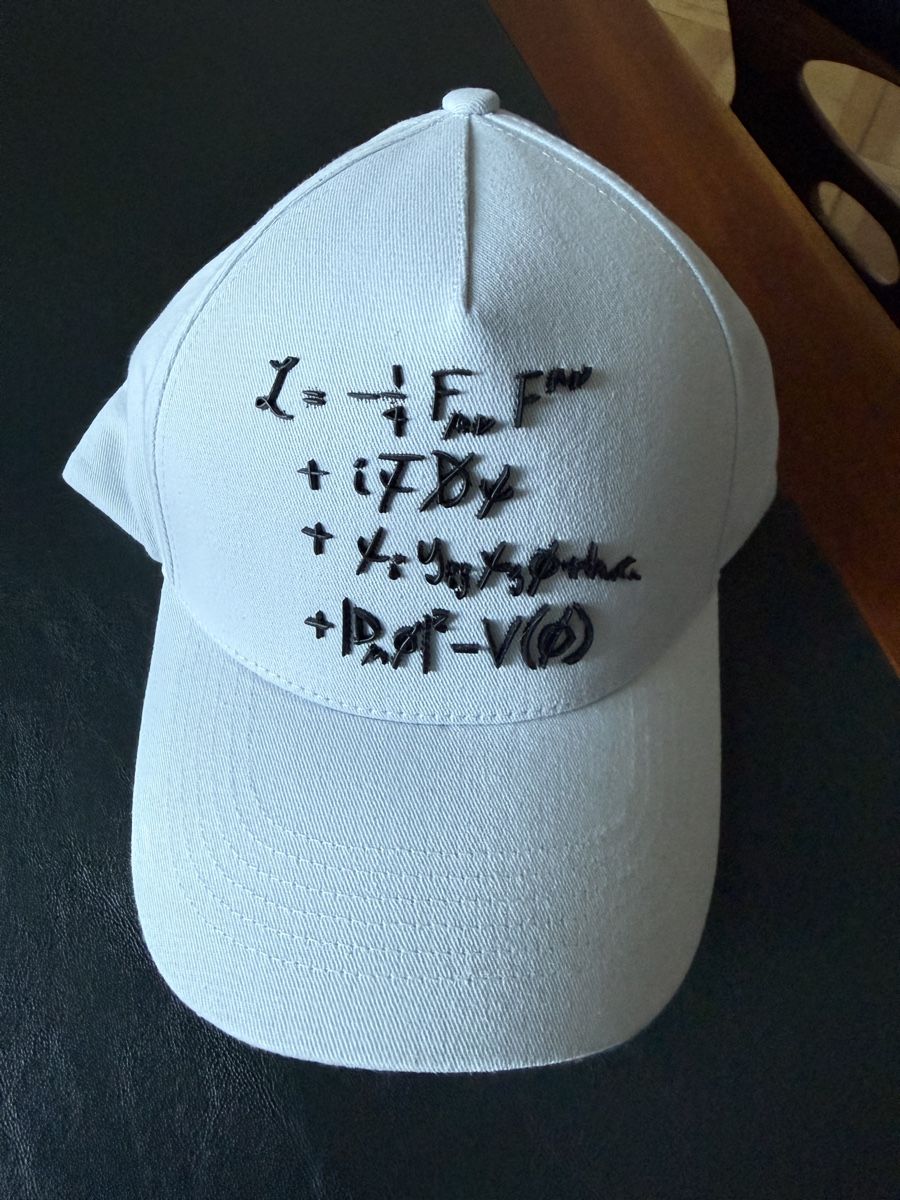 Chapeaux, bonnets & casquettes: Standard Model formula cap NEW one size – Neuf avec emballage d'origine à Zürich par Restesindsuess