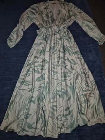 Kleid Gr. 42 neu ungetragen