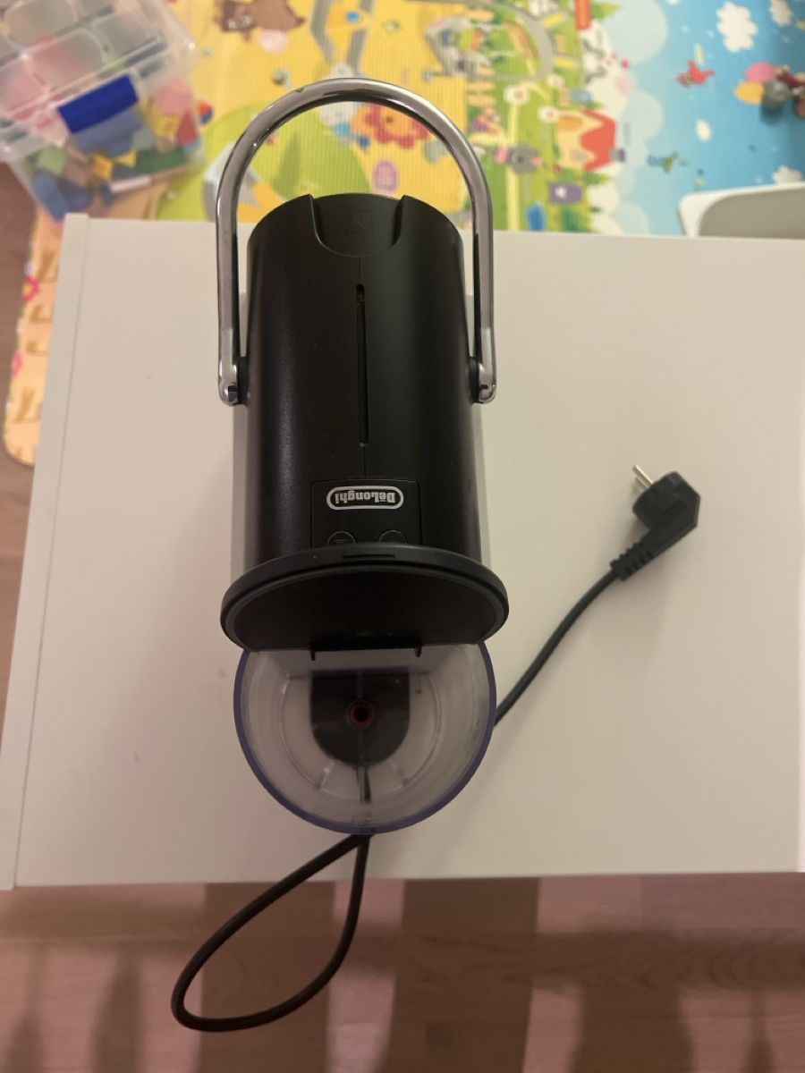 De'Longhi Macchine per caffè & Macchine per espresso: DeLonghi Nespresso Machine - Enjoy Delicious Coffee! – Usato da Zollikon venduto da gal_l7hr 3
