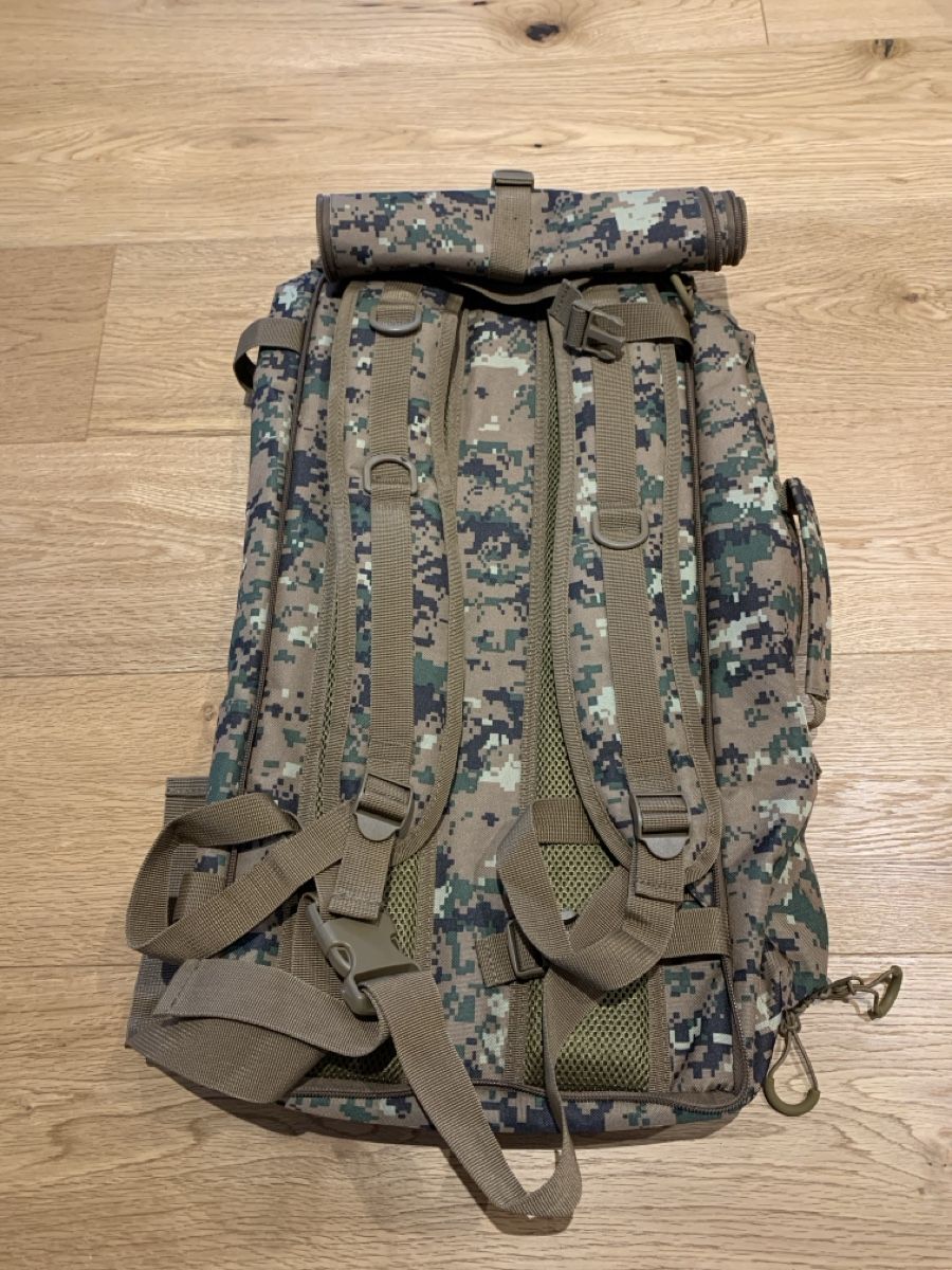 Zaini: Robuste Militär Reisetasche / Rucksack – Nuovo (secondo la descrizione) da Sörenberg venduto da LKE 1