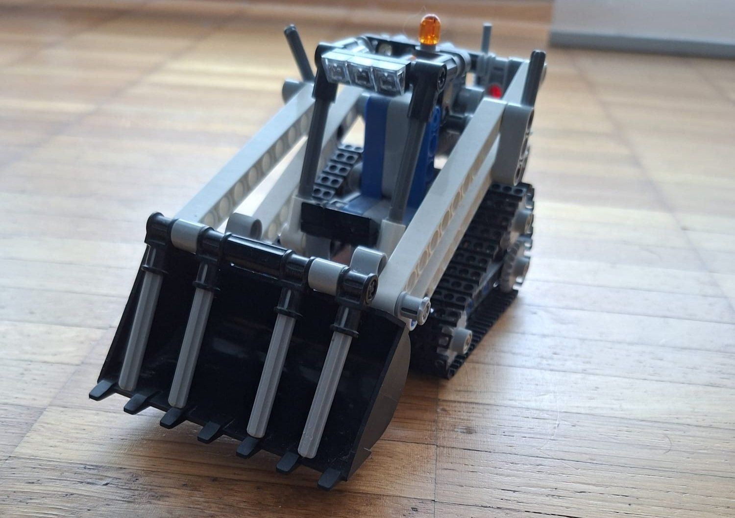 Lego Baukästen: Lego Technic 42042 – Gebraucht aus Chur von Mocar
