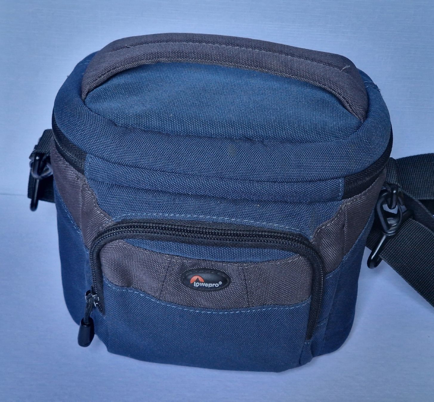 Nikon Fotocamera: Nikon D5000 18-55 kit + SD-card + bag – Usato da Neftenbach venduto da ant_lr9d 8