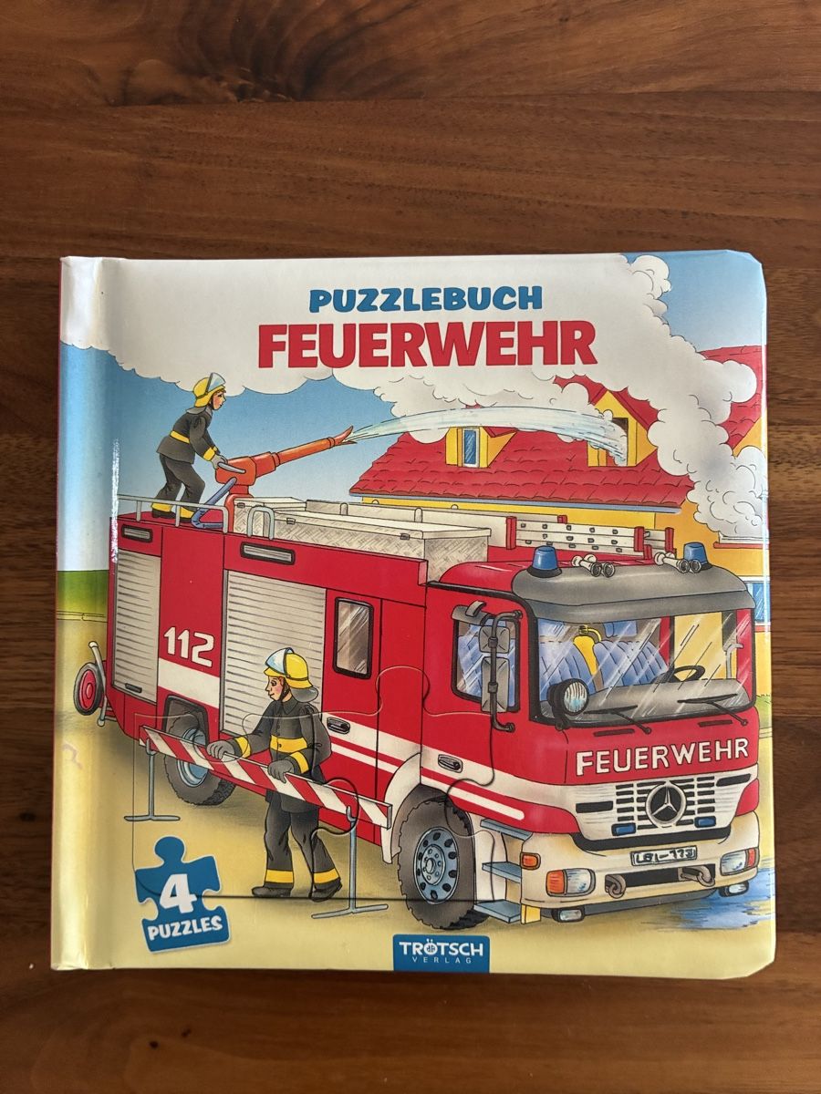 Puzzles: Feuerwehr Puzzlebuch neuwertig  – D'occasion à Stallikon par shop100