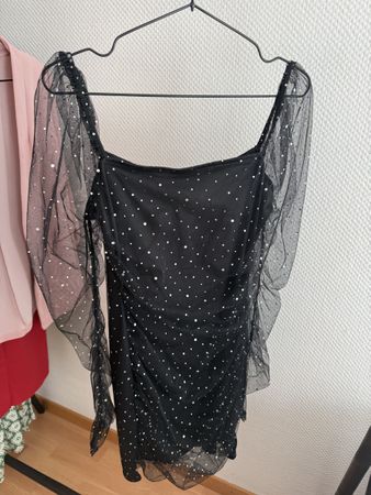 Robe noire soirée à pois argentés, taille 36/S, été ✨