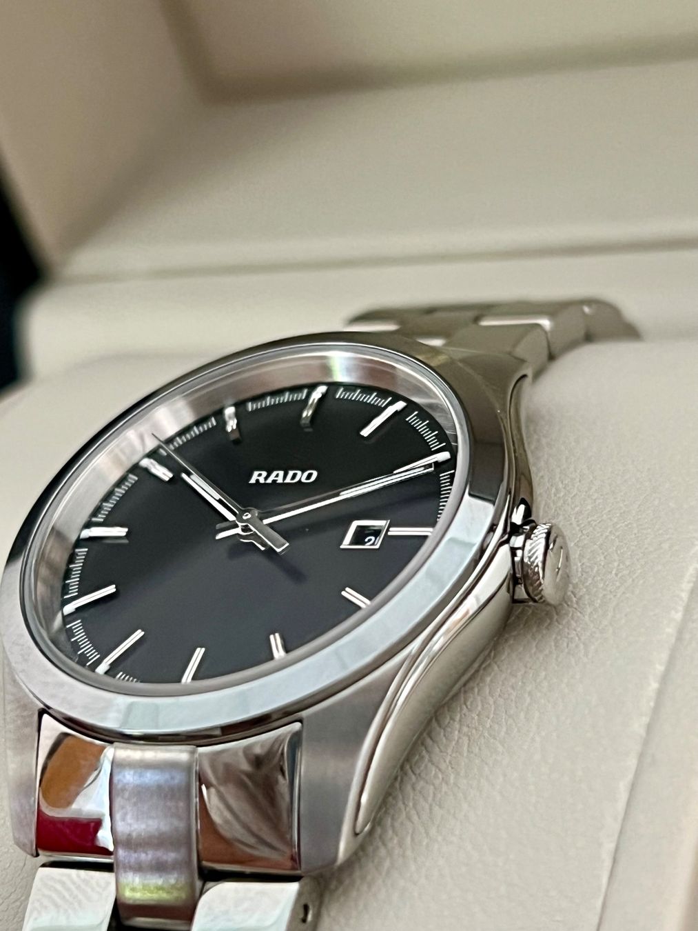 Rado Montres: Rado Hyperchrome Lady 31mm Quartz Date – Neuf avec emballage d'origine à Sion par ROBY_ROBY_ROBY 2