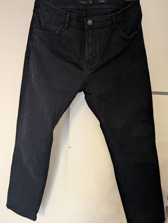 Jeans noir Massimo Dutti, taille 48, coupe slim - comme neuf