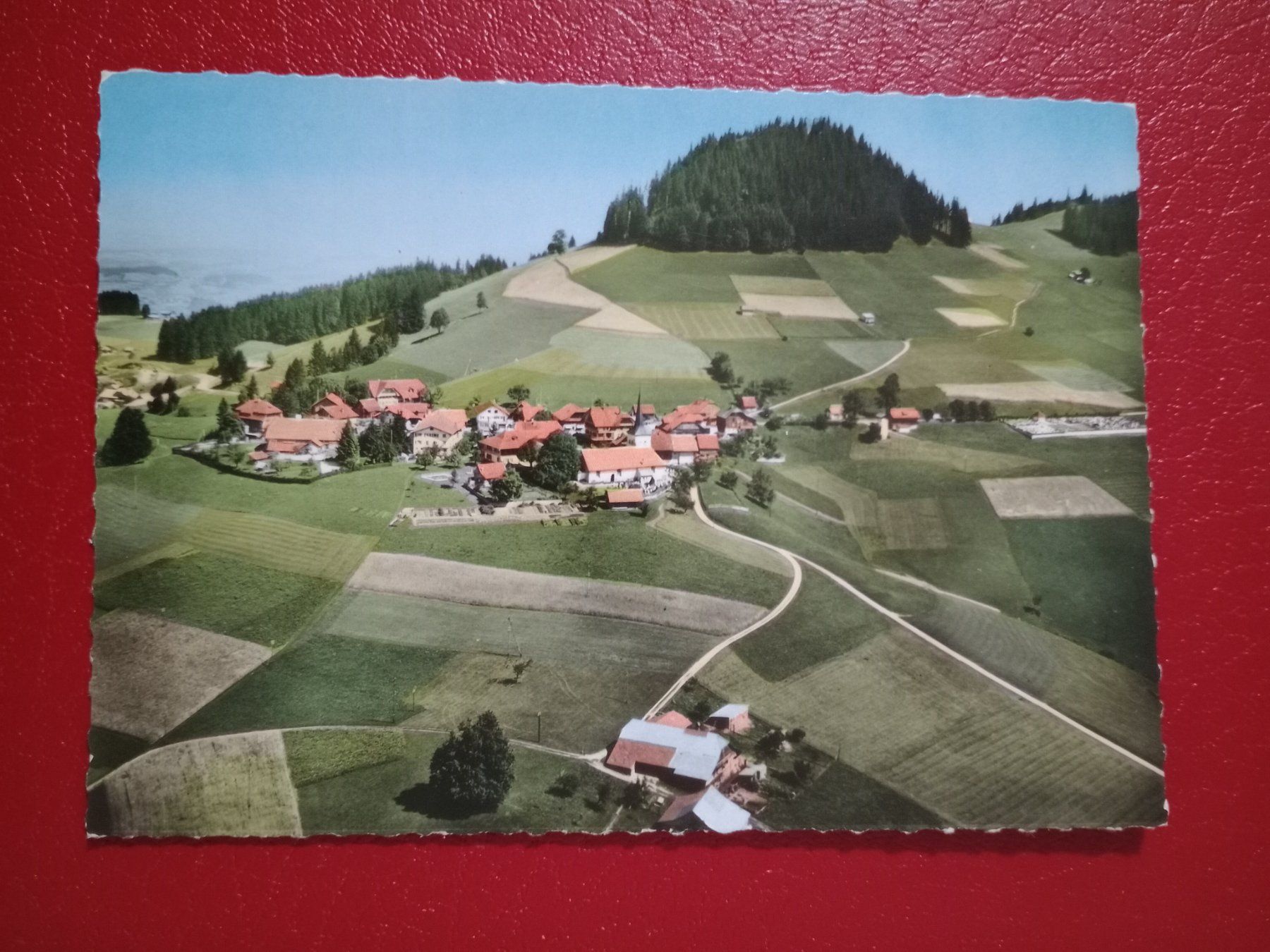 Cartoline postali: Guggisberg Bern Flugaufnahme – Usato da Küttigen venduto da Melisch1000