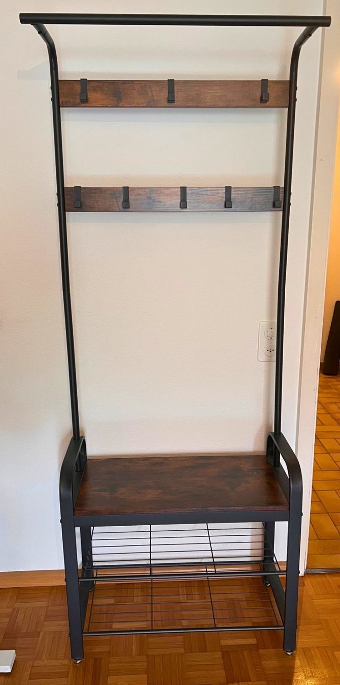 Garderobe: Vasagle Garderobenständer – Gebraucht aus Glattpark(Opfikon) von olga221