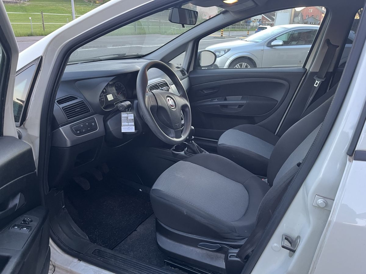 Fiat Automobili: Fiat Punto 1.2 Benzin – Usato da Riedt b. Erlen venduto da Stepani_Occasionen 4