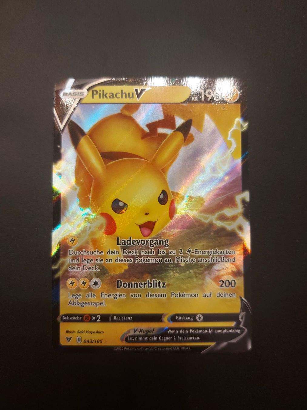 Pokémon Sammelbilder & Trading cards: Pikachu V #043 Vivid Voltage DE – Gebraucht aus Biasca von Sara_Poke123