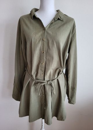 Sehr schönes olivgrünes Hemdblusenkleid, Grösse XLL