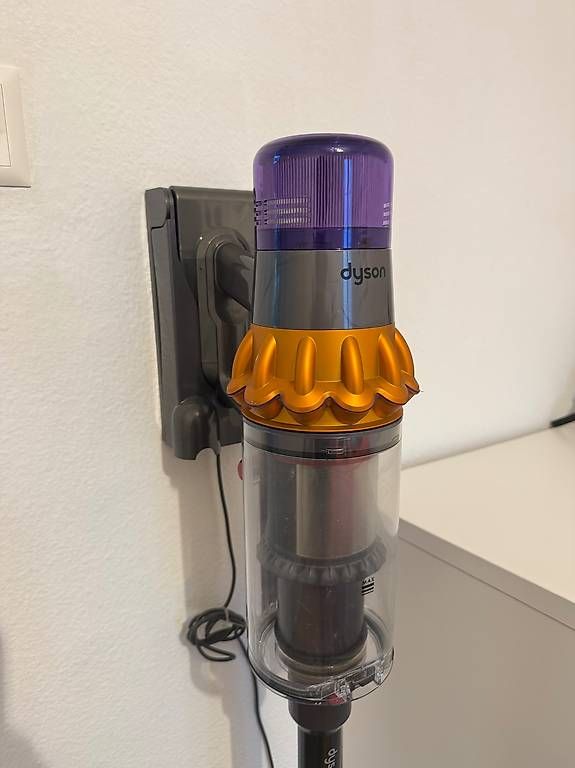 Dyson Staubsauger & Zubehör: Dyson V15s Detect Submarine – Gebraucht aus Winterthur von OliviaC5 1