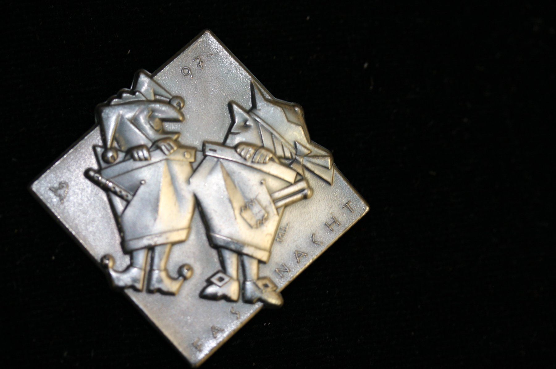 Basler Placchette & Badge: Basler Fasnachtsplakette 1997 Silber – Usato da Allschwil venduto da Schluurbi605
