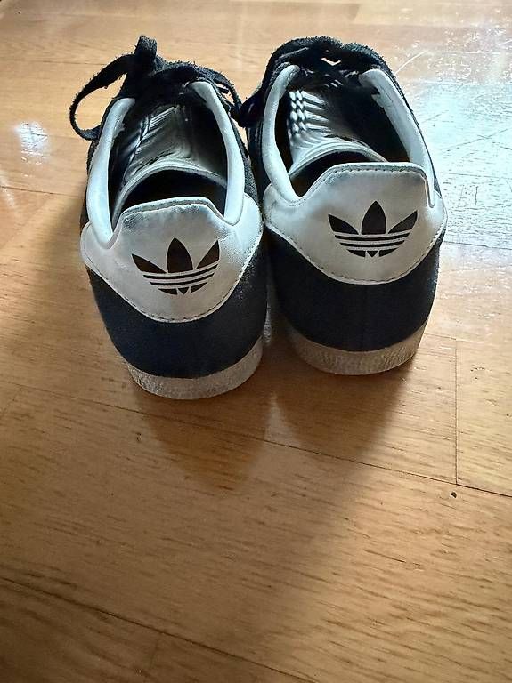 Adidas Scarpe da donna: Adidas Sneaker, Damenschuh, Grösse 38 2/3 – Usato da Zürich venduto da lampion10 2