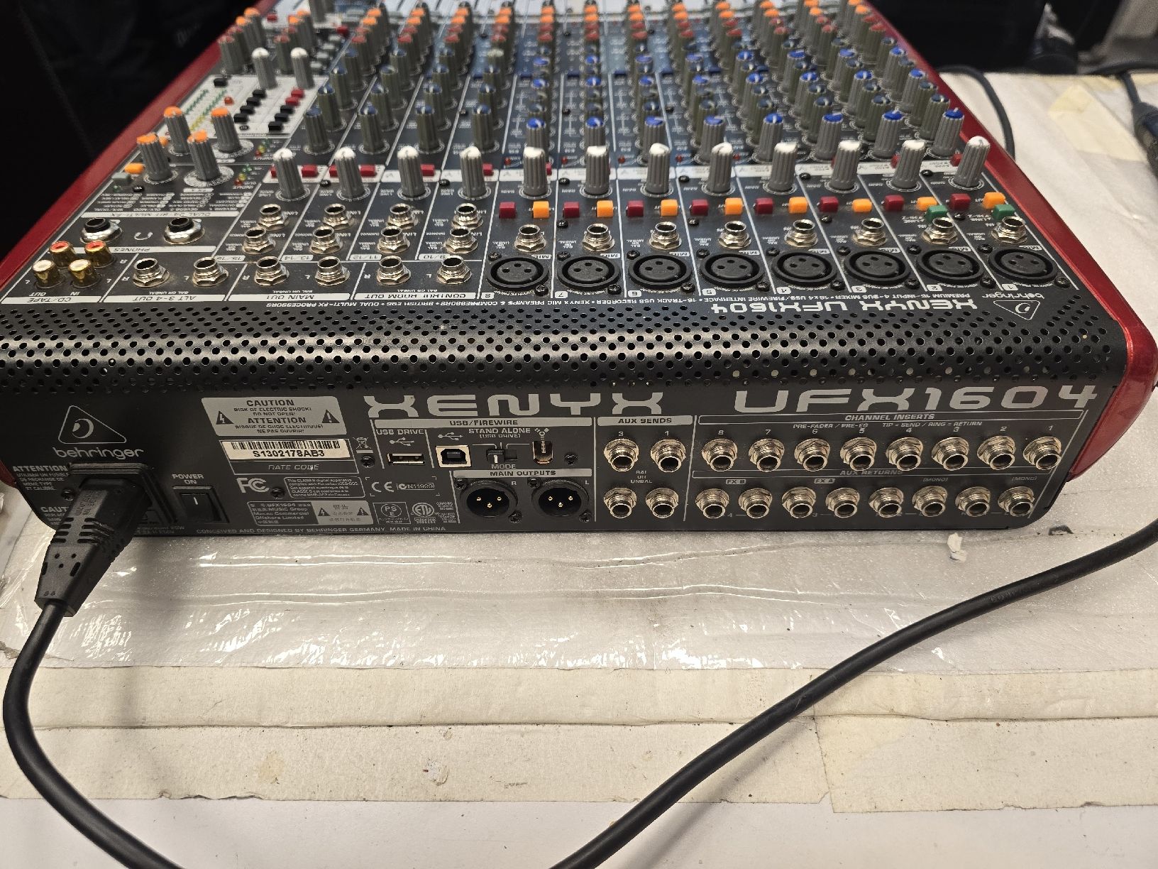 Behringer Mischpulte: Behringer XENYX UFX1604 Mit 2 Separate Effekte – Gebraucht aus Zürich von Roy-Events-Zurich 4