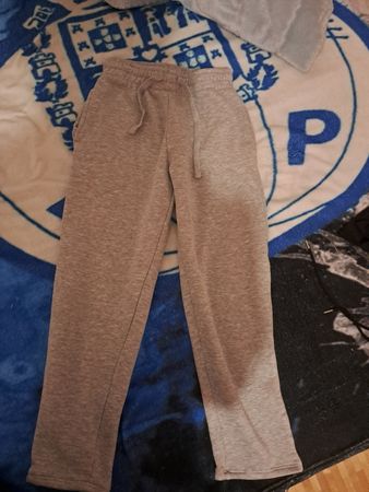 Gemütliche Jogginghose, Grau, Grösse S, Top Zustand!