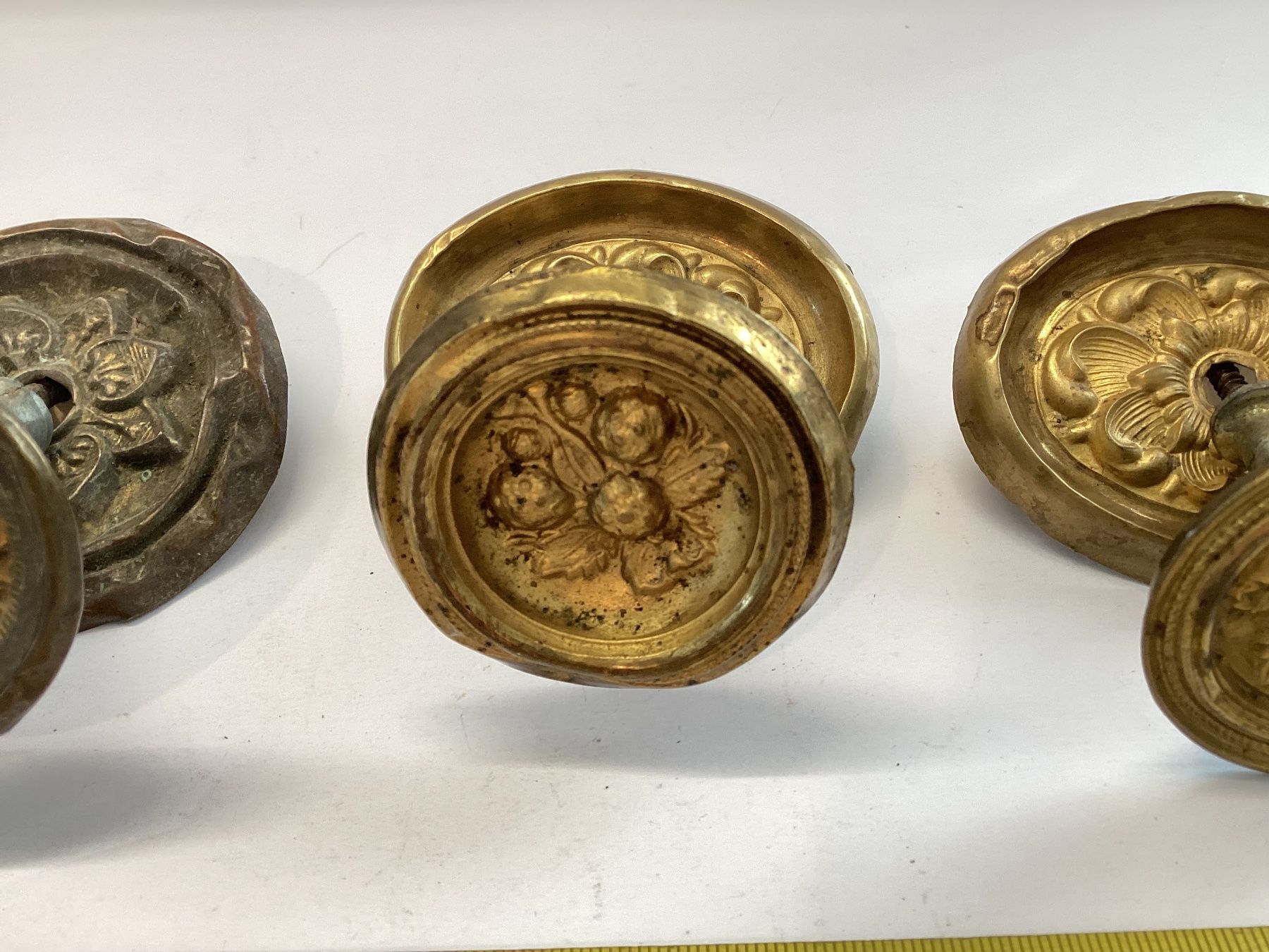Ferramenta: Antike Messing Beschäge – Usato da Eglisau venduto da mar_5rn2 4
