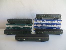 Hornby-Acho H0: Set mit 5 SNCF-Wagen 733/734, mit OVP