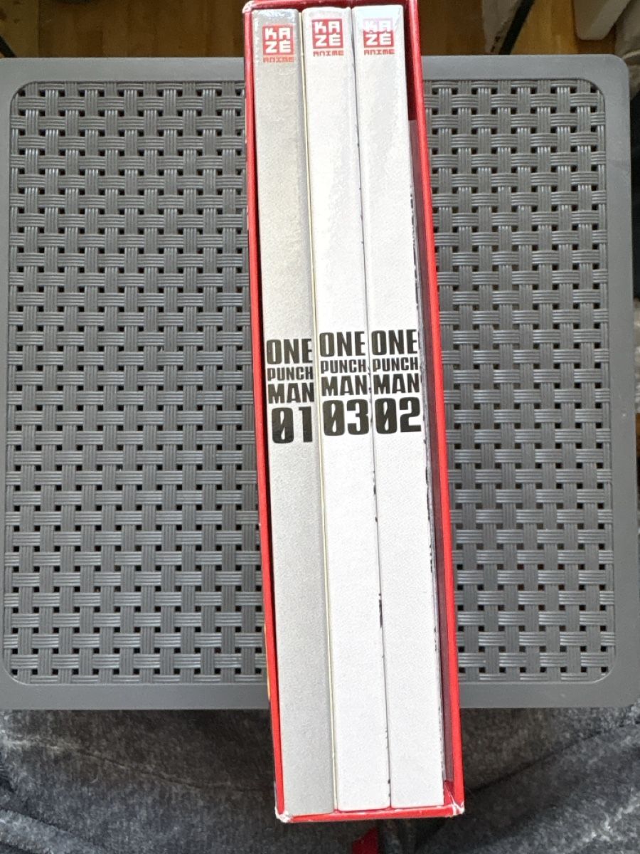 Tutti i DVDs: One punch man DVD – Usato da Zürich venduto da Luisashyale 1